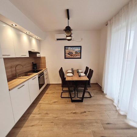 Ferienwohnung Bellistra Apartman Rabac - E Exterior foto